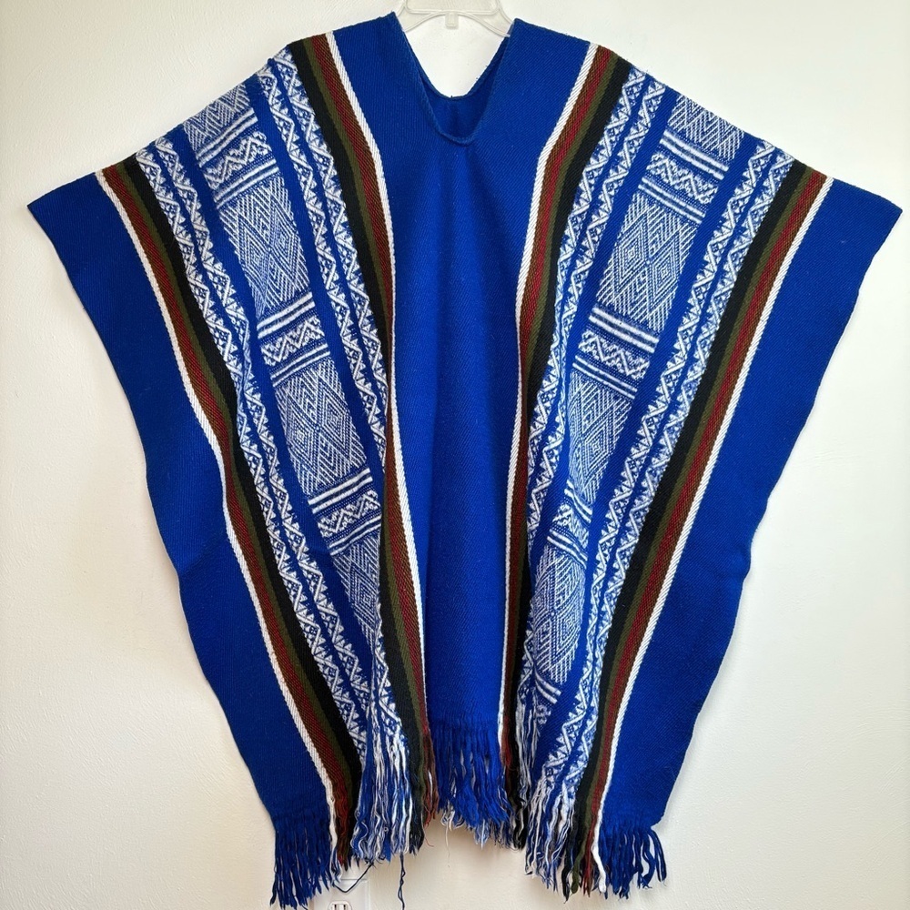 100% Alpaca Wool Poncho Cape Made in Ecuador - Picture 5 of 16